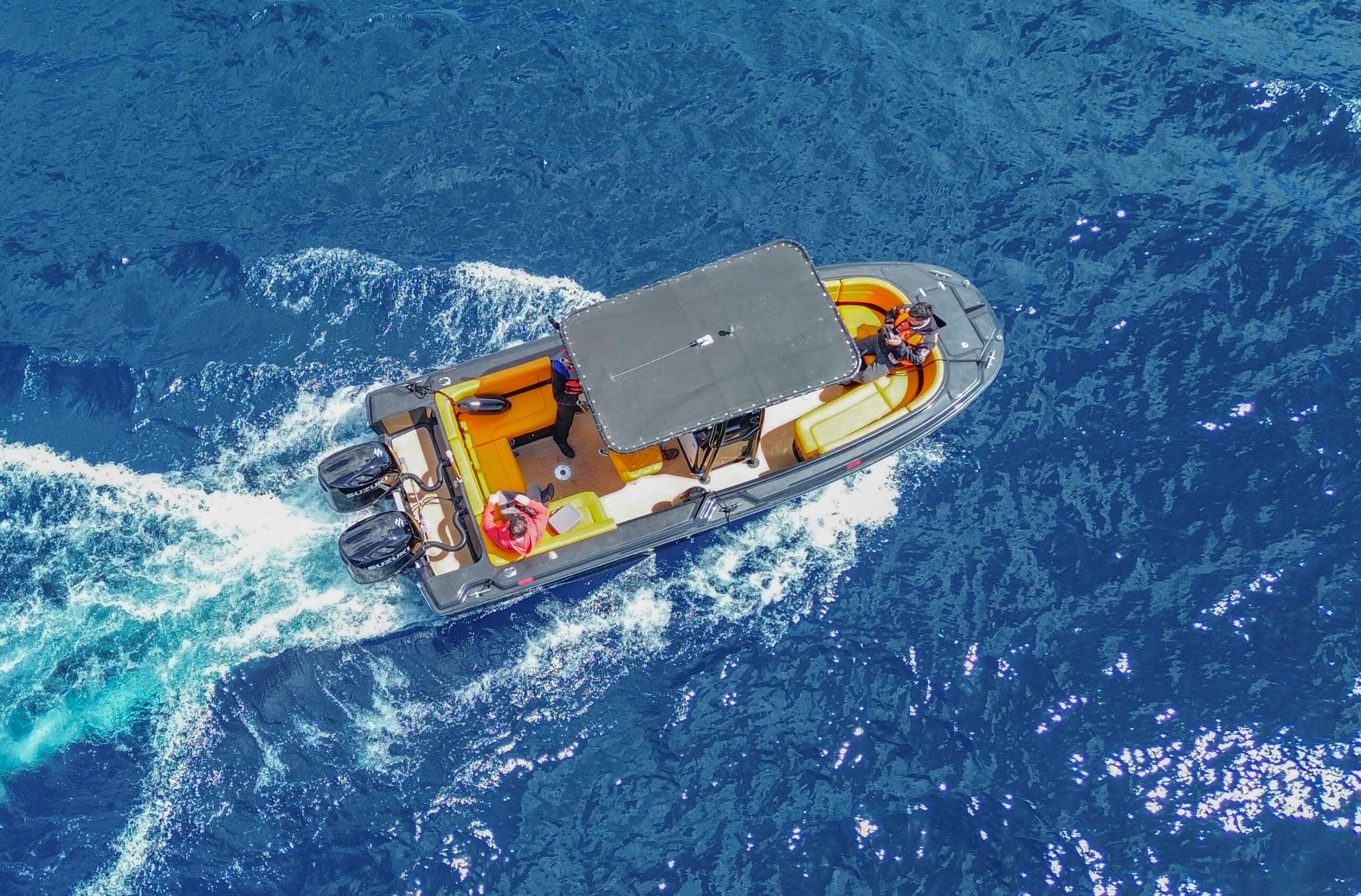 MOTO MARLYN CENTER CONSOLE 22" AMS